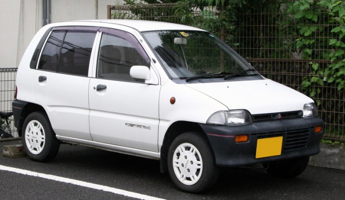 6th_generation_Mitsubishi_Minica_Van